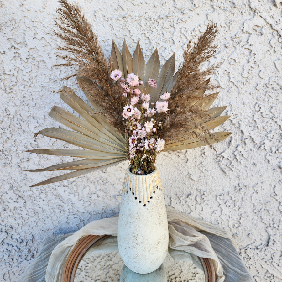 Alaya Vase