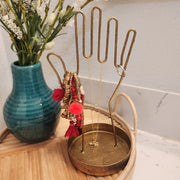 Wire hand jewelry holder