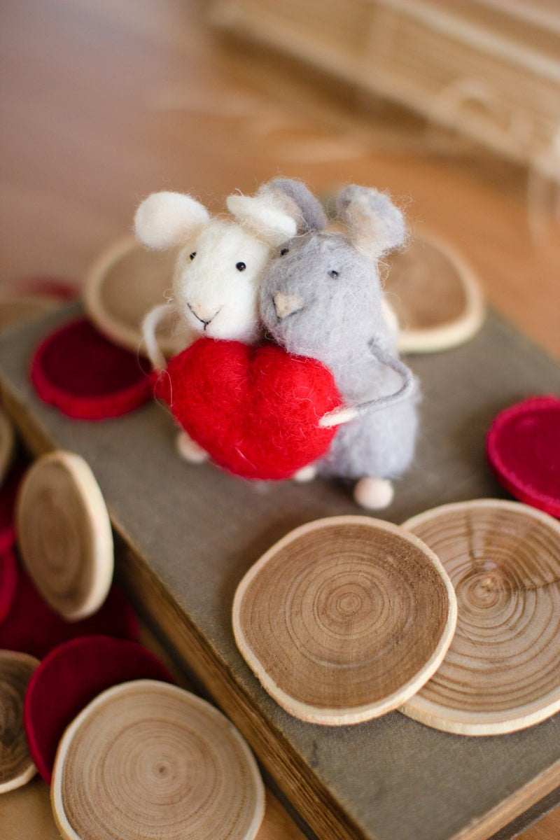 Set of 2 Felt Mice with Heart